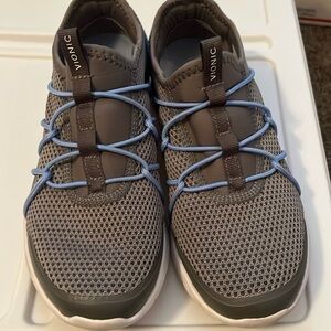 Vionic slip on sneakers